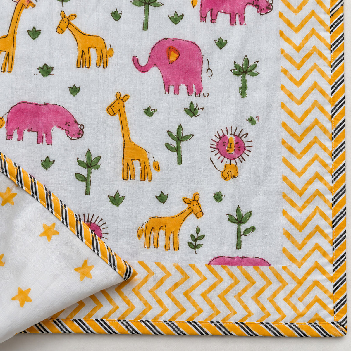 Pink Elephant & Giraffe Baby Dohar - DH_SUB_BB_004 - print and border close-up