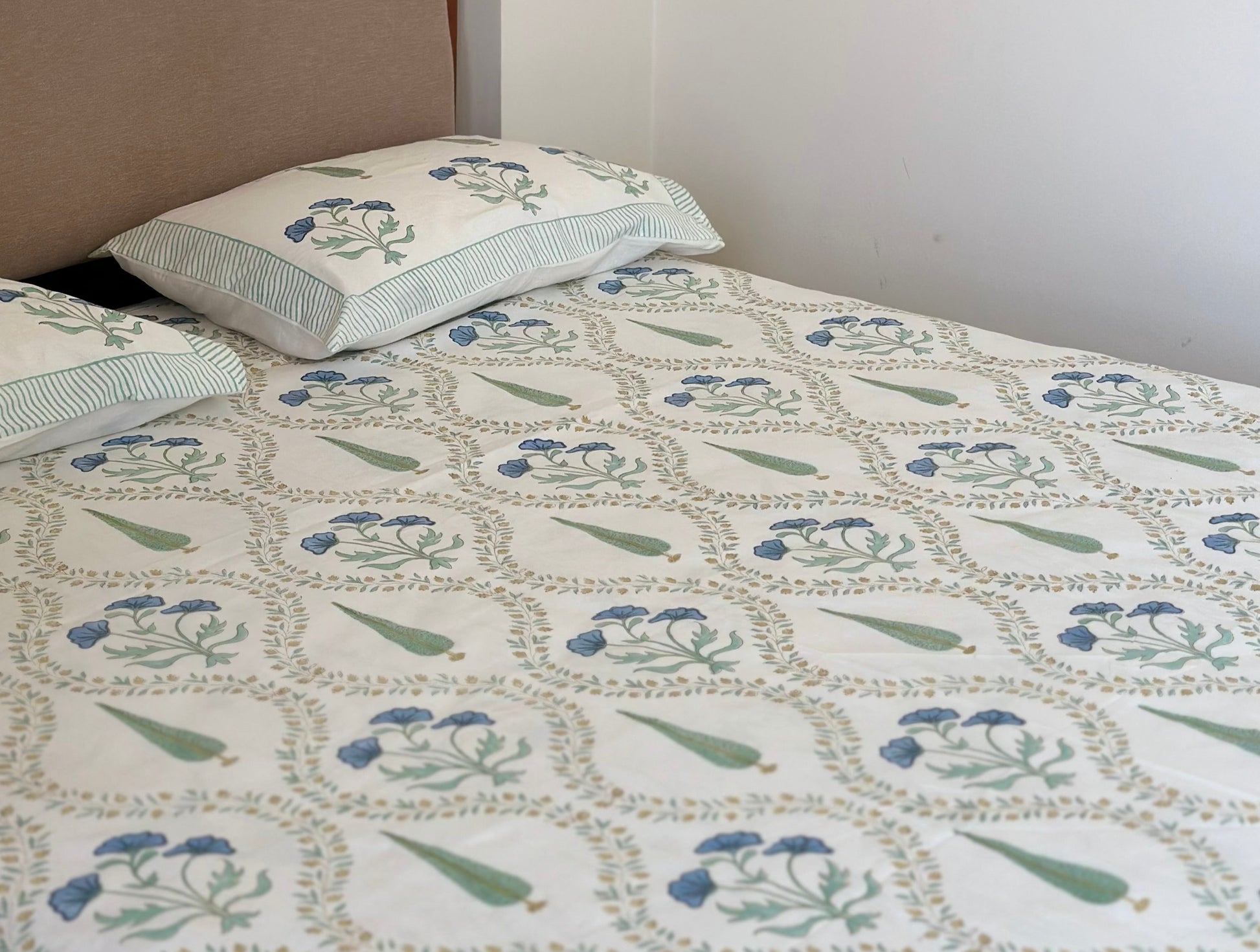 Pine & Guldasta 100% Cotton Block Printed Bed Sheet - King Size with 2 Pillow Cover