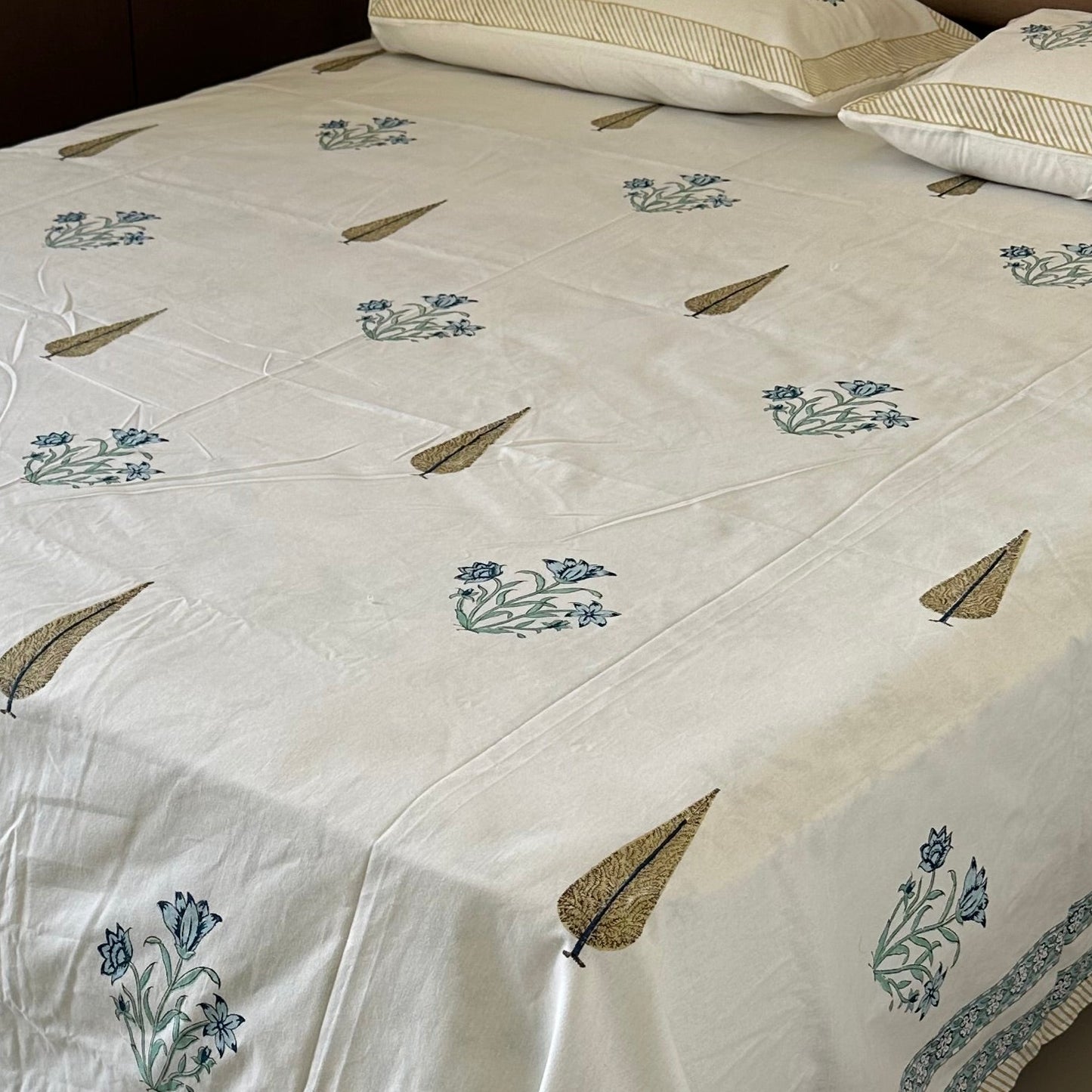 Pine & Guldasta Jal 100% Cotton Block Printed Bed Sheet - King Size with 2 Pillow Cover