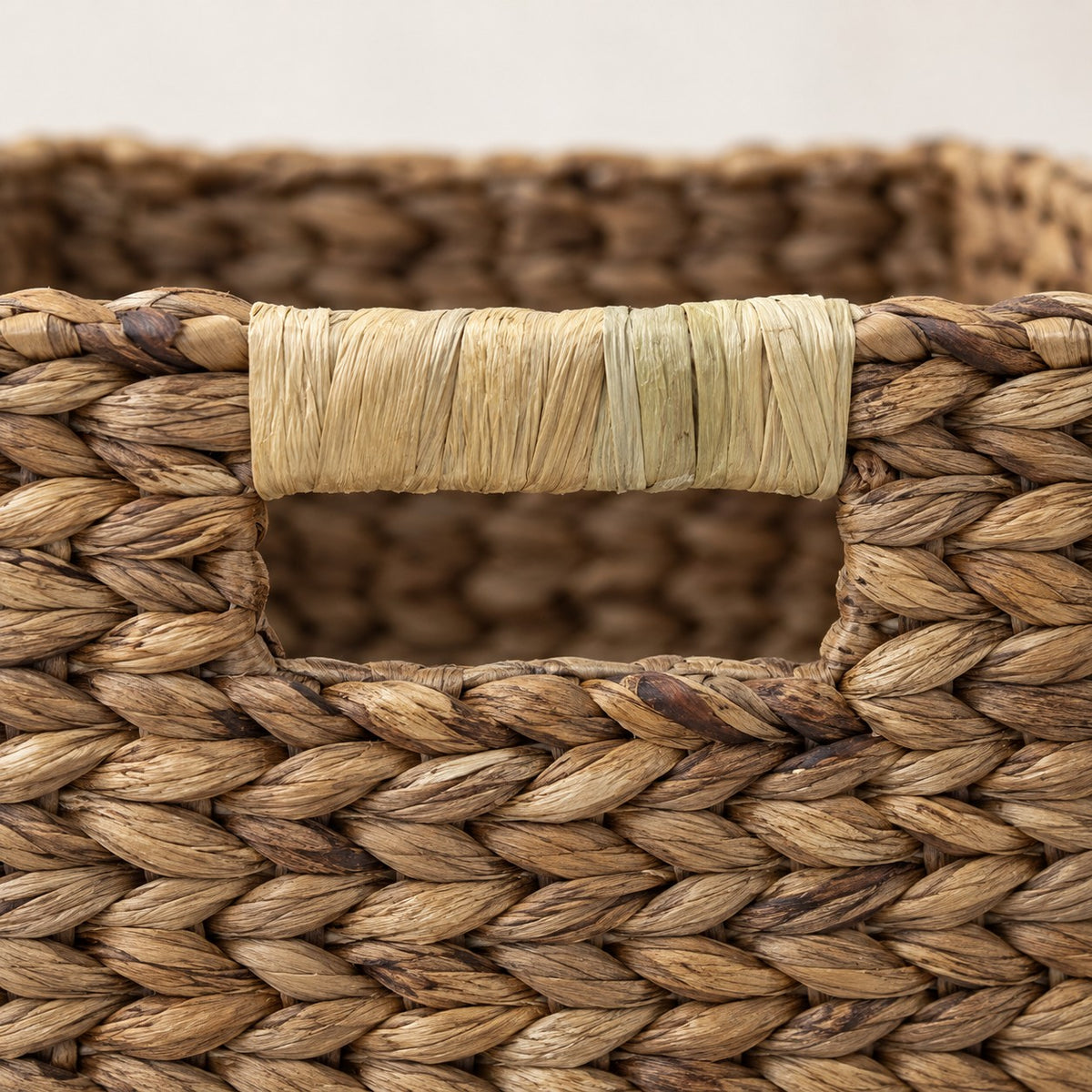 Nesting Jaltarang Kauna Grass Baskets Set of 3 - OG_JT_NS_004 - handle and weave close-up