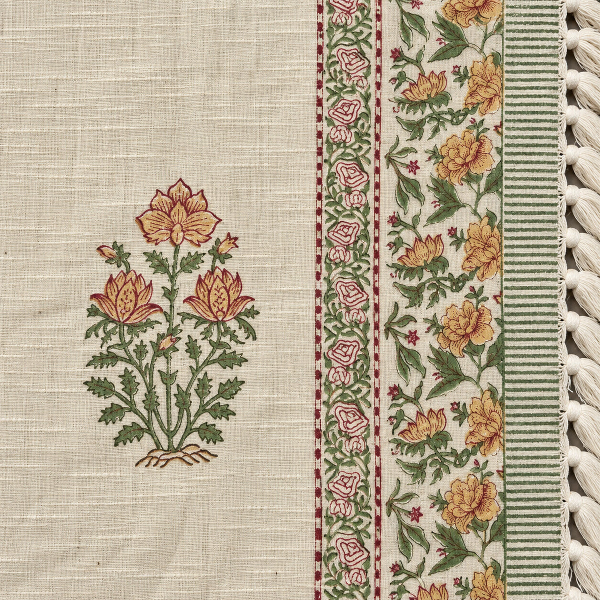 Saffron Garden Baithak Sofa Throw - ST_BT_CJ_003 - border and tassel detail