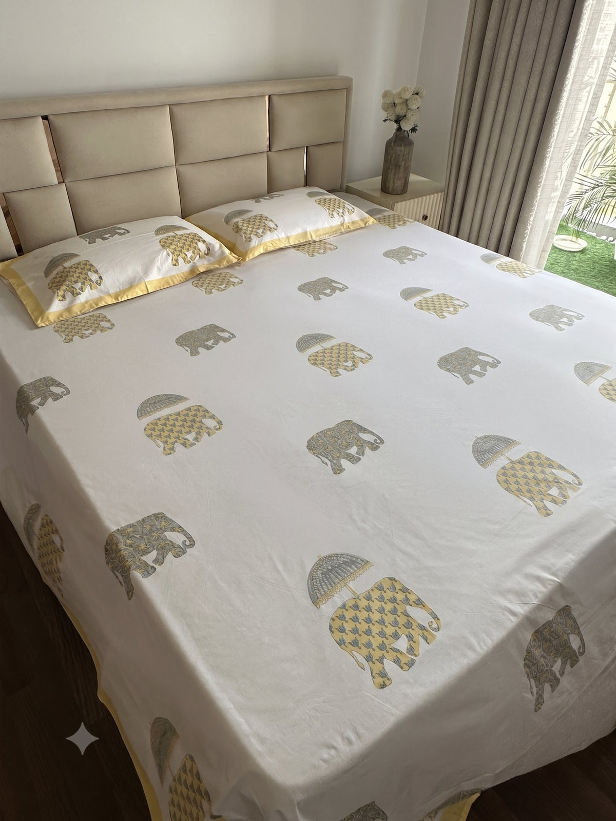 Hathii & Chhatri Sanganeri hand block printed king bedsheet — Artisan's Thread