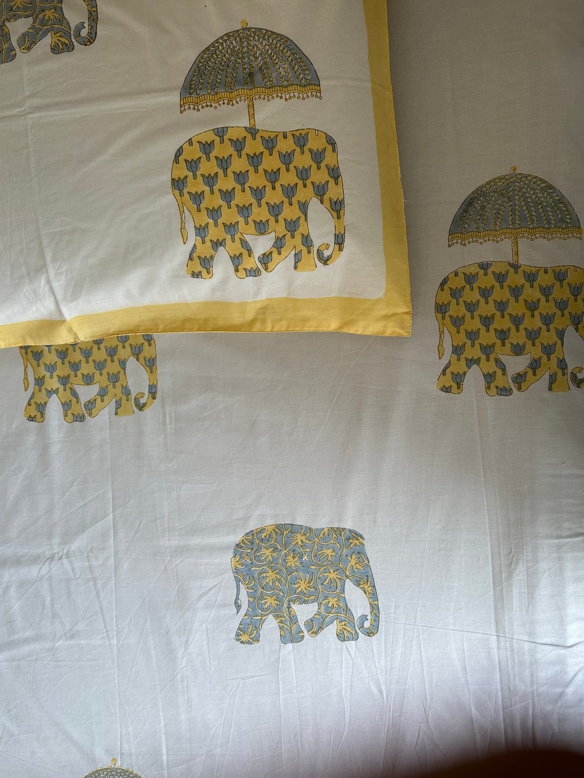 Hathii & Chhatri Sanganeri hand block printed king bedsheet — Artisan's Thread