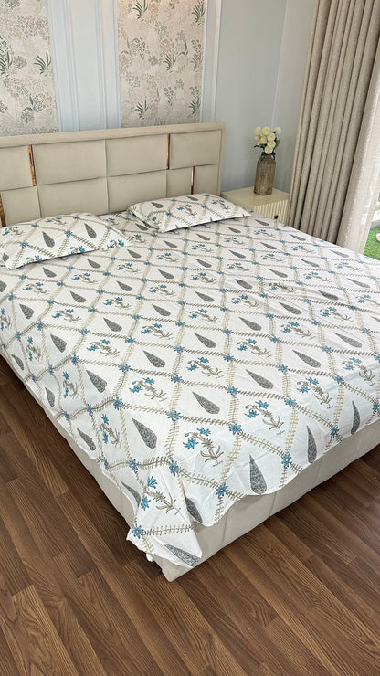 Blue and Green Paisley Sanganeri hand block printed king bedsheet — Artisan's Thread